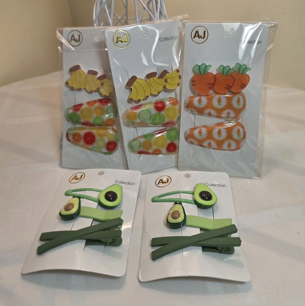 Little Girl Bundle Of New AJ Collection Hair Clips.5 Packs Total.